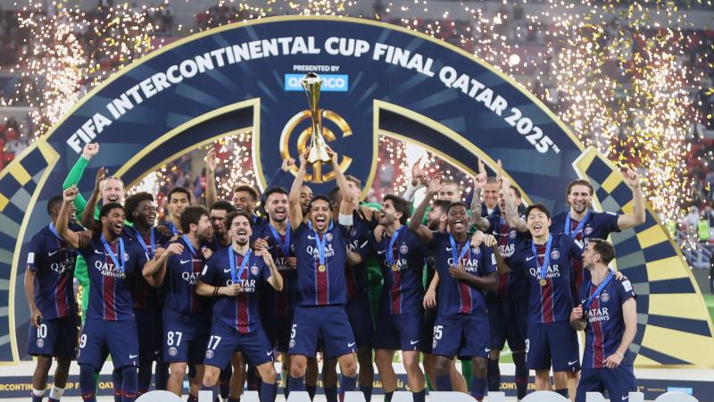 西蒙尼：我喜欢拉菲尼亚，他和佩德里的复出让巴萨如虎添翼（西蒙尼称赞拉菲尼亚：他与佩德里携手复出令巴萨战力大增）