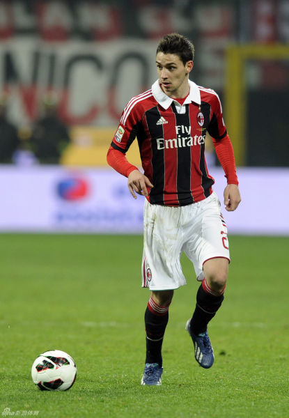 巴黎队史第九次在欧冠负于拜仁仅次于皇萨（巴黎欧冠第9次不敌拜仁，败场仅次于皇马与巴萨）