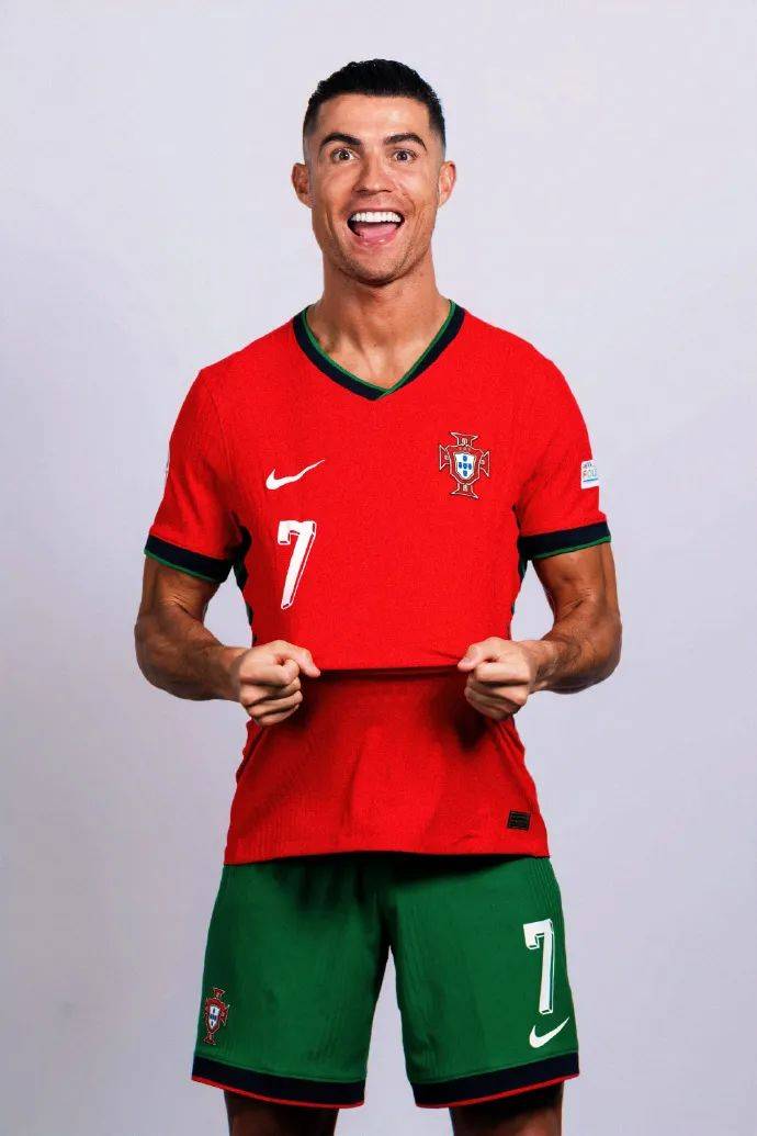 苏州地区球迷近距离感受了足协杯的特色（苏州球迷近距离体验足协杯魅力）