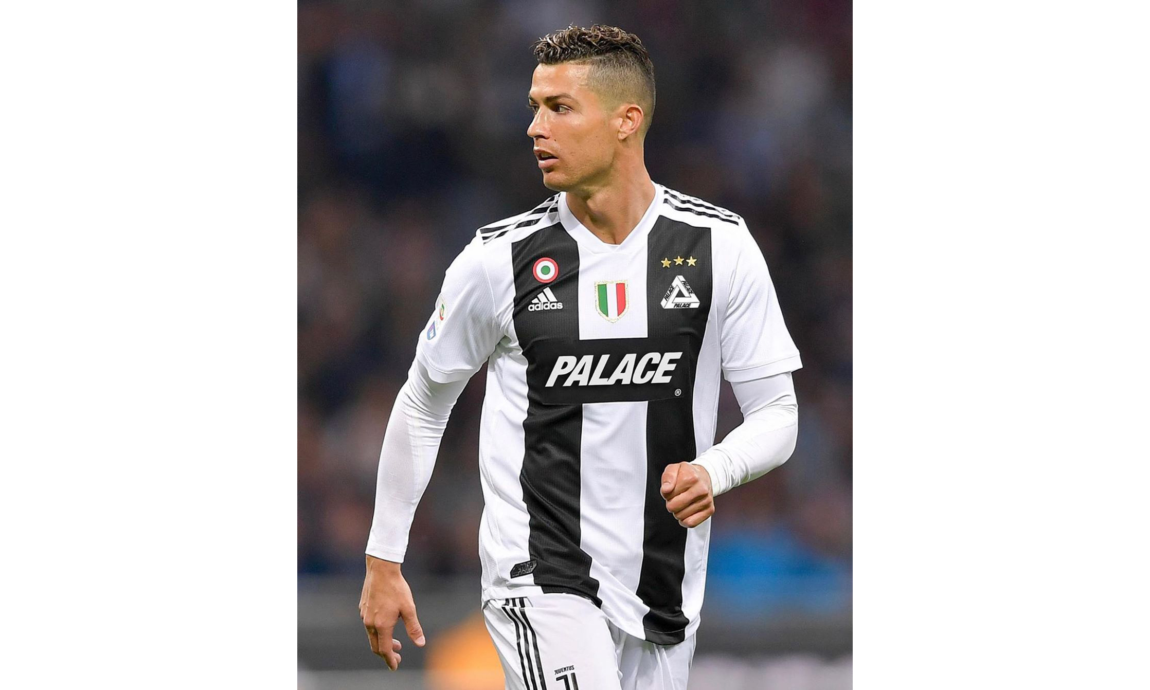 泰晤士报：明年世界杯VAR可能介入角球判罚（泰晤士报称：明年世界杯或将允许VAR参与角球判定）