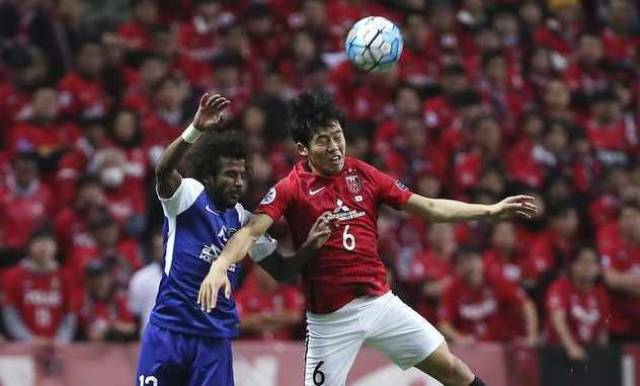 国足重建计划：明年初集结，放弃30岁+老将，蒋圣龙等人成核心（国足重建启动：明年初集中，30岁以上老将暂别，蒋圣龙等成球队核心）