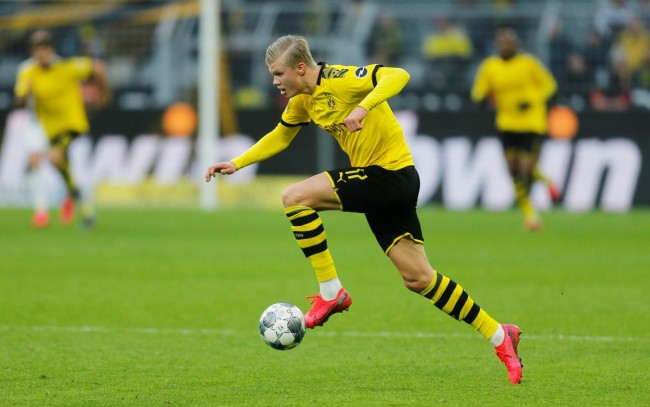 沪媒：U22国足的进步肉眼可见，只有正赛赢才能打服韩国队（沪媒称U22国足进步显著，要想赢得韩国队尊重唯有在正赛取胜）