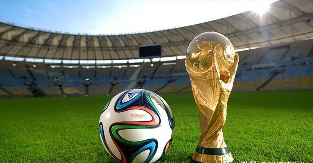 图片报：拜仁正在考察桑托斯19岁的巴西左后卫索萨（拜仁关注桑托斯19岁巴西左后卫索萨，已派员考察）