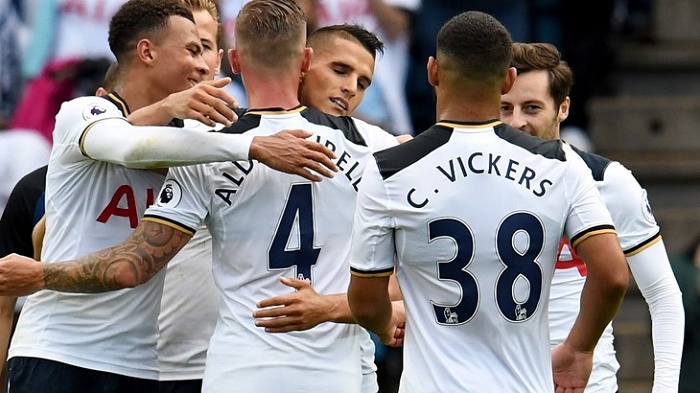 奥林匹亚科斯中场：皇马是世界最强球队之一，为我们感到自豪（奥林匹亚科斯中场称皇马位列世界顶尖，并为球队自豪）