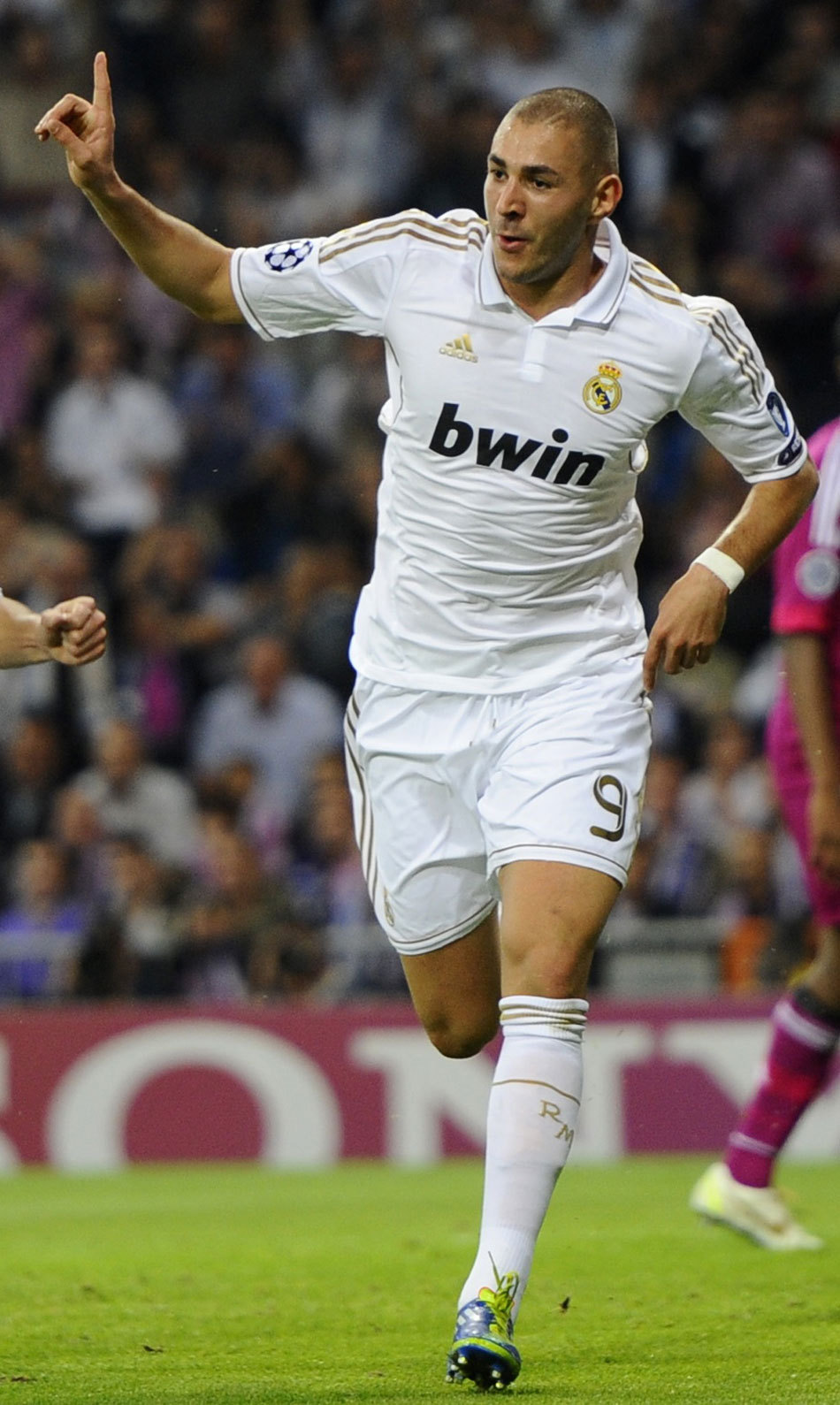 意媒：国米想签诺顿-库菲，如果报价合适+返租热那亚可能放人（意媒：国米有意签下诺顿-库菲，若报价到位且同意回租，热那亚或放人）