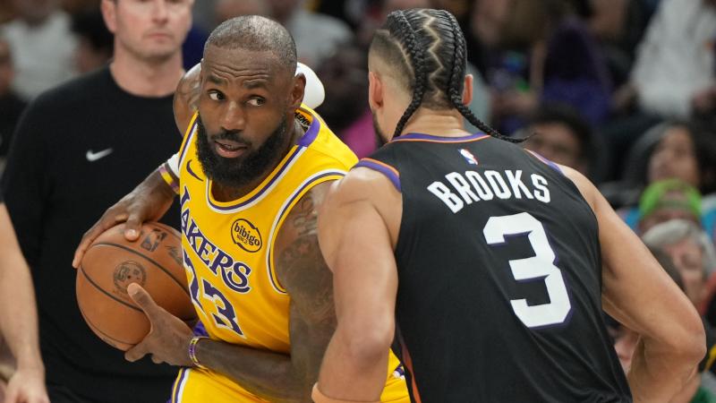 巴塞罗那主帅弗利克淡化了球队在西甲联赛榜首的领先优势（弗利克低调看待巴萨在西甲的榜首优势）