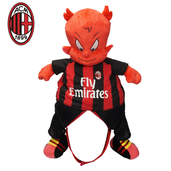 康宁汉姆29+10+8率队大胜，个人高效砍下准三双（康宁汉姆29分10板8助高效发威，领衔大胜收获准三双）