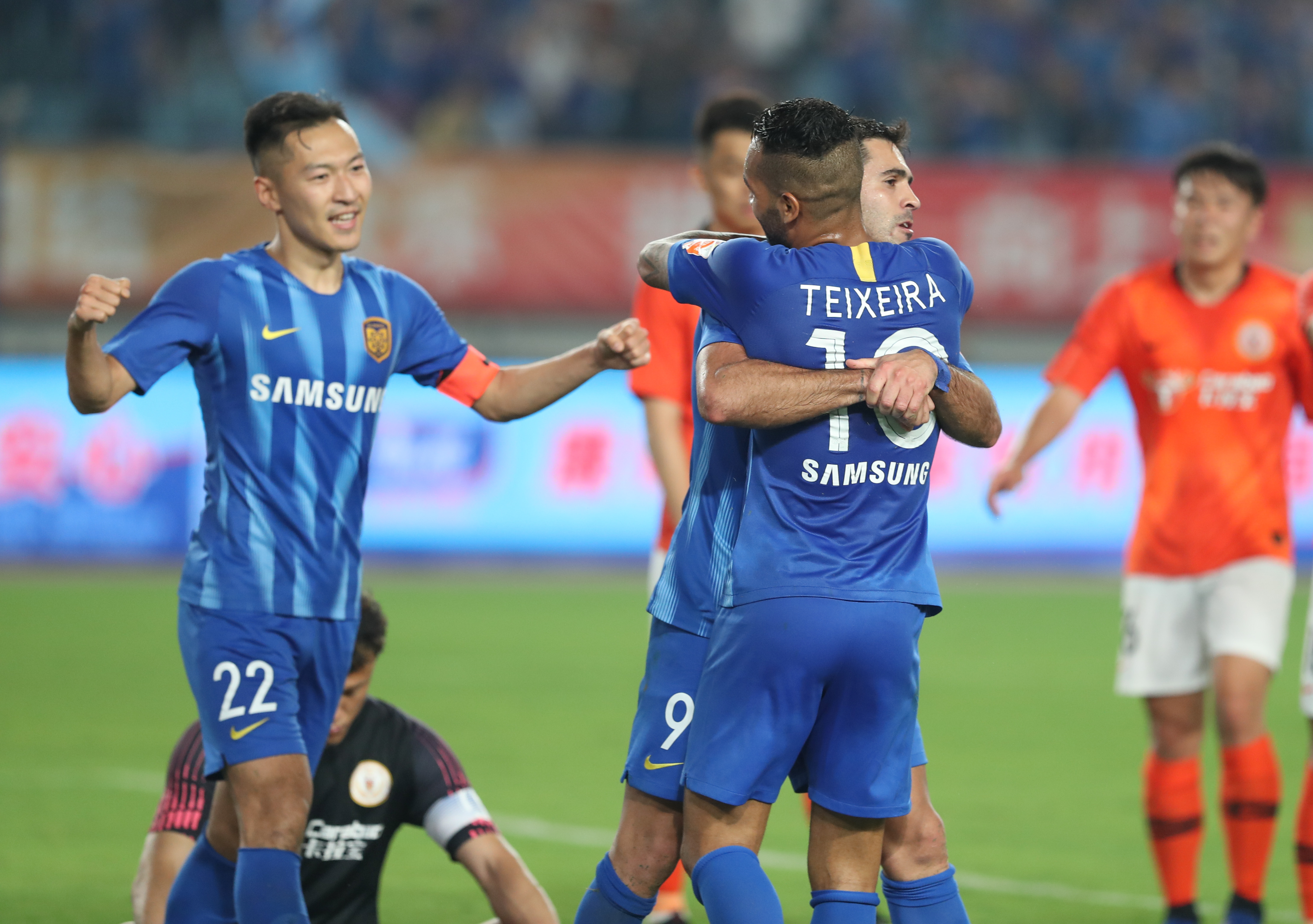 热刺官方：2026年夏季将出战悉尼超级杯，首次在海外对阵切尔西（热刺官宣：2026年夏赴澳征战悉尼超级杯，海外首次对决切尔西）