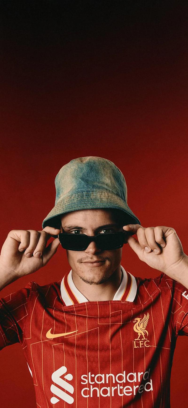 凤凰vs喷气机首发：埃泽PK罗斯，鲁弗、巴多拉托在列（凤凰战喷气机首发出炉：埃泽对决罗斯，鲁弗与巴多拉托入选）